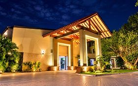 Miridiya Lake Resort